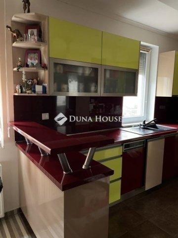 Eladó családi ház, Budapesten, XVIII. kerületben 125 M Ft