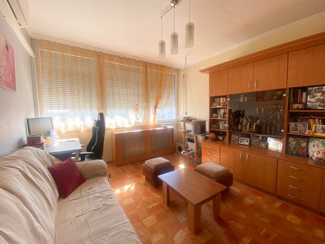Eladó panellakás, Kecskeméten 54.9 M Ft, 2 szobás