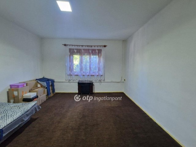 Eladó családi ház, Kenderesen 16 M Ft, 2+1 szobás