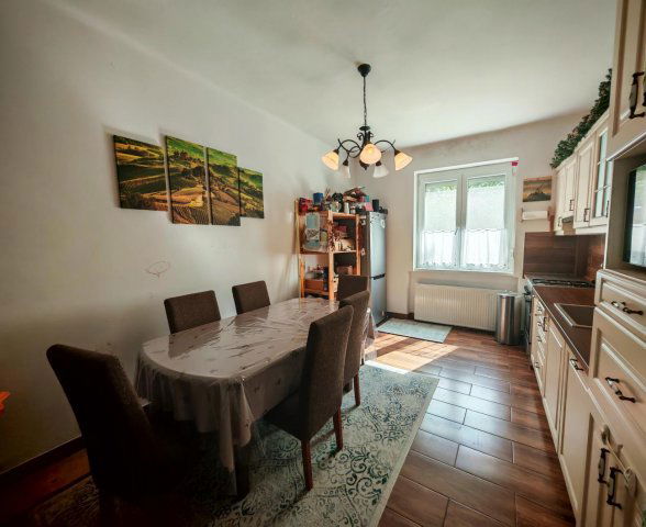 Eladó téglalakás, Tatabányán 40 M Ft, 2 szobás