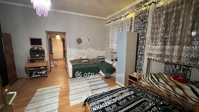 Eladó családi ház, Dabronyon 18 M Ft, 2 szobás