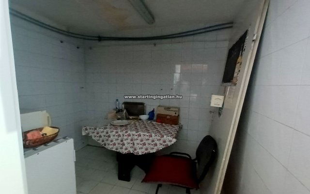 Kiadó ipari ingatlan, Budapesten, XI. kerületben 1200 E Ft / hó