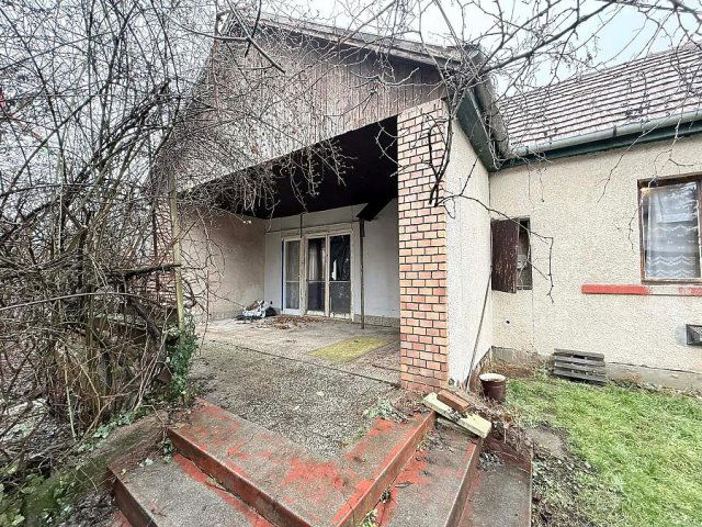 Eladó családi ház, Budapesten, XVI. kerületben 84.9 M Ft