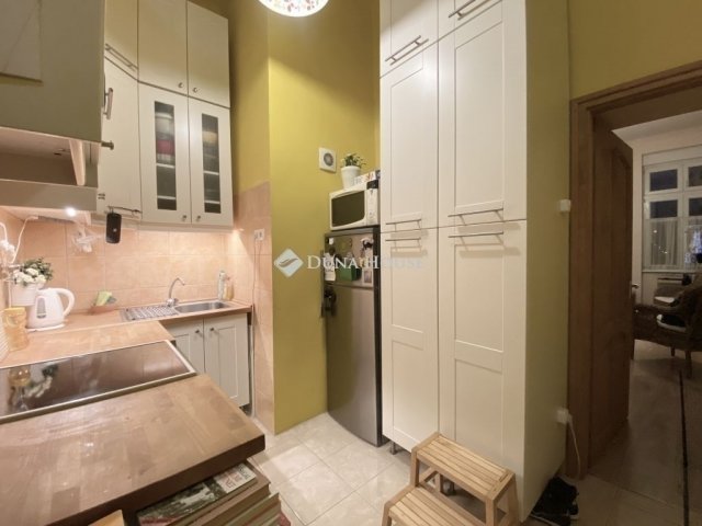 Eladó téglalakás, Budapesten, XII. kerületben 73.99 M Ft