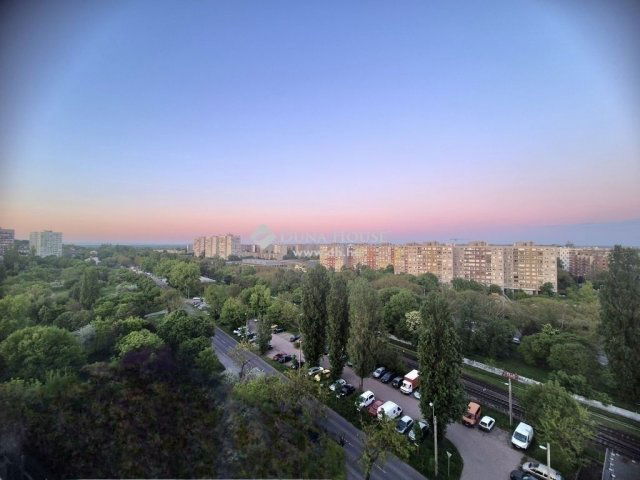 Eladó panellakás, Budapesten, III. kerületben 53.9 M Ft, 2 szobás
