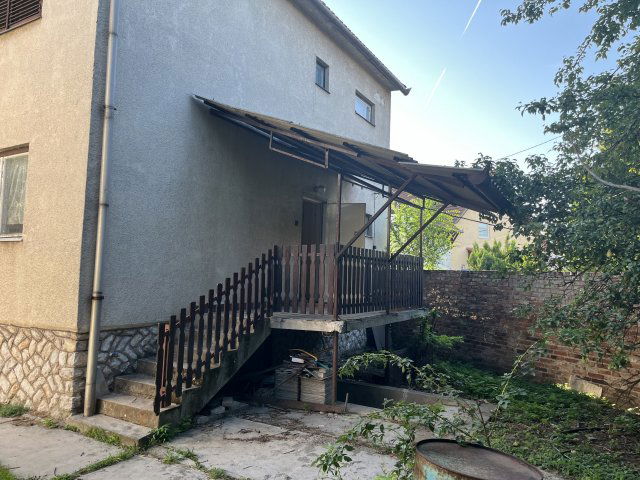 Eladó családi ház, Miskolcon, Kisfaludy Károly utcában 61.9 M Ft