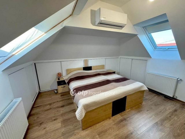 Eladó ikerház, Halásztelken 127.5 M Ft, 4+2 szobás