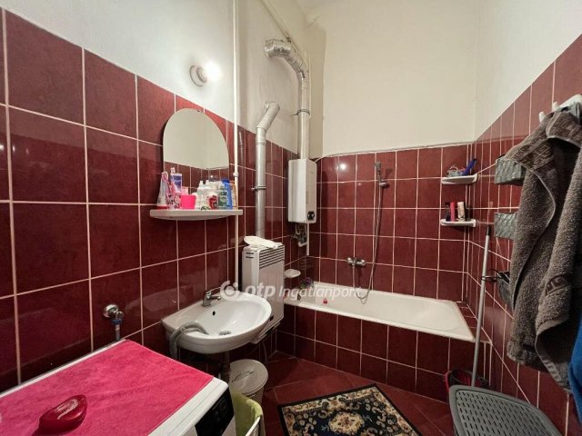 Eladó téglalakás, Budapesten, V. kerületben 110 M Ft, 2 szobás