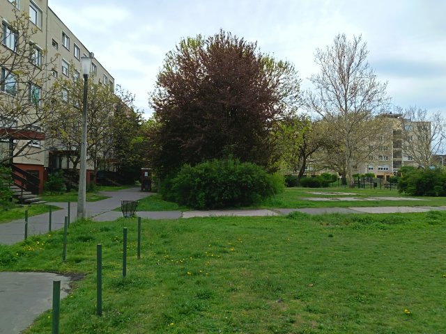 Eladó panellakás, Cegléden 42.9 M Ft, 3 szobás