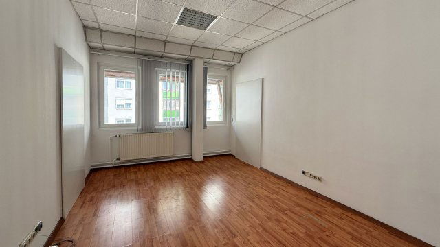 Kiadó iroda, Debrecenben 168 E Ft / hó, 2 szobás