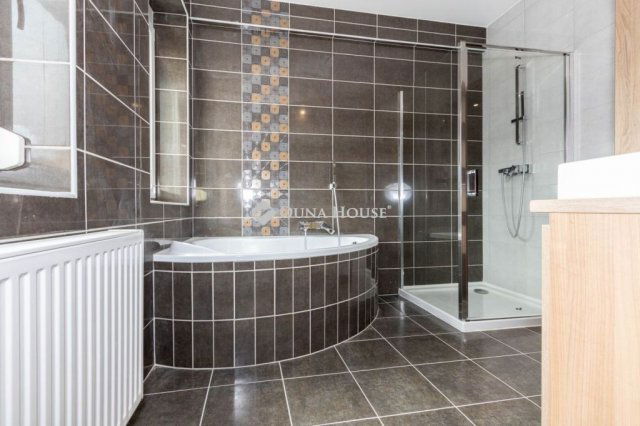 Eladó téglalakás, Zalaegerszegen 99.99 M Ft, 4 szobás