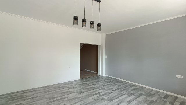 Eladó sorház, Kiskunmajsán 54.99 M Ft, 5 szobás