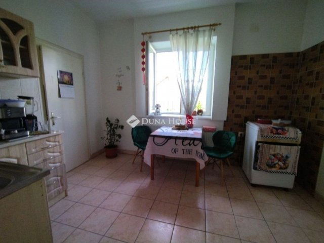 Eladó családi ház, Nagykátán 65 M Ft, 2 szobás