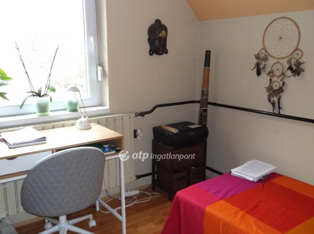 Eladó családi ház, Abasáron 65 M Ft, 3+3 szobás