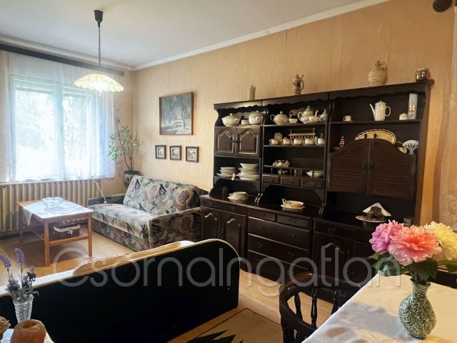 Eladó családi ház, Babóton 43 M Ft, 2 szobás