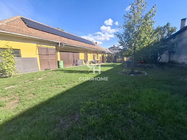 Eladó családi ház, Várpalotán 89.99 M Ft, 3 szobás