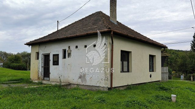 Eladó családi ház, Ózdon, Susa úton 5.5 M Ft, 1+1 szobás