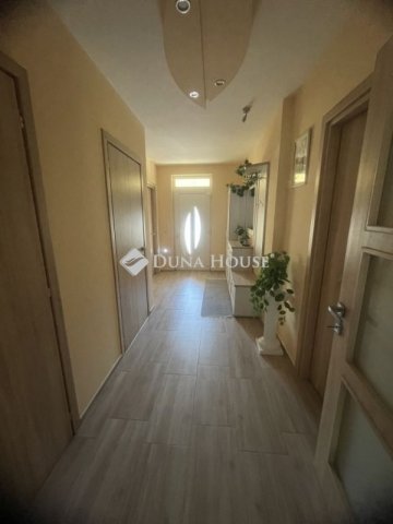 Eladó családi ház, Kecskeméten 99.5 M Ft, 4 szobás