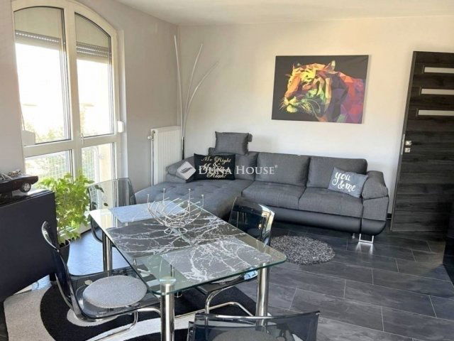 Eladó téglalakás, Budapesten, XVIII. kerületben 70.9 M Ft