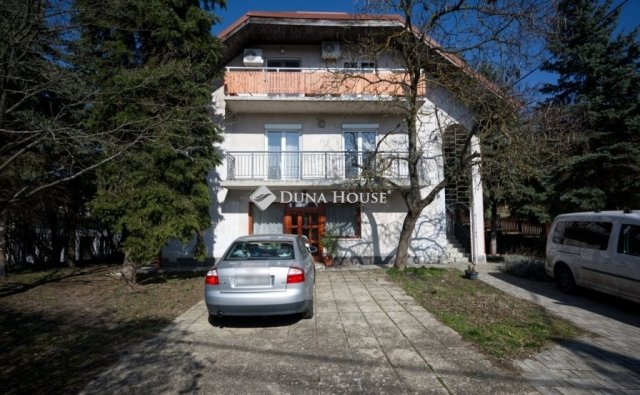 Eladó téglalakás, Budapesten, II. kerületben 162.2 M Ft