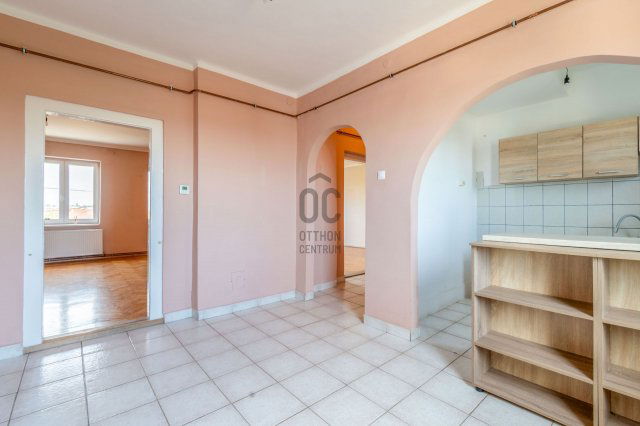 Eladó téglalakás, Székesfehérvárott 64.9 M Ft, 2 szobás