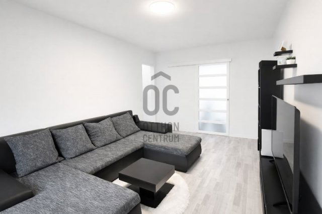 Eladó panellakás, Székesfehérvárott 59.9 M Ft, 4 szobás