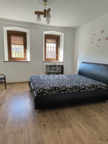 Eladó családi ház, Veresegyházon 55 M Ft, 1+1 szobás