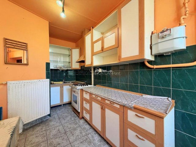 Eladó téglalakás, Szombathelyen 30.5 M Ft, 2 szobás