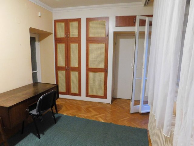 Kiadó téglalakás, albérlet, Debrecenben 297 E Ft / hó, 3 szobás