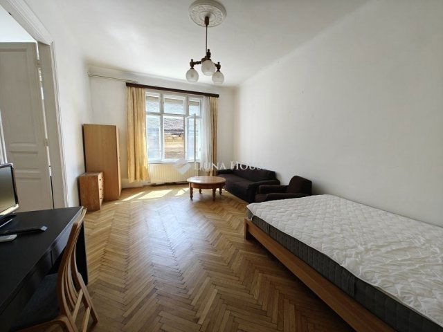 Eladó téglalakás, Budapesten, VIII. kerületben 140.5 M Ft