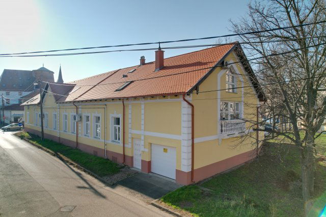 Eladó családi ház, Debrecenben, Böszörményi úton 159.9 M Ft