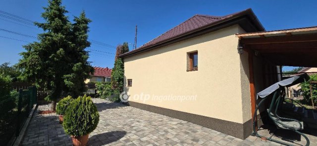 Eladó családi ház, Debrecenben 79 M Ft, 2 szobás