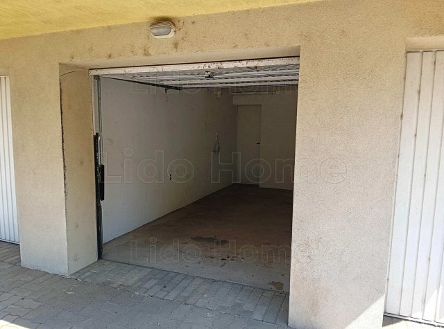 Eladó garázs, Siófokon 8 M Ft, 1 szobás / költözzbe.hu
