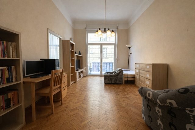 Eladó téglalakás, Budapesten, V. kerületben 135 M Ft, 2 szobás