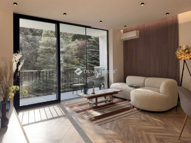 Eladó téglalakás, Budapesten, II. kerületben 132 M Ft, 2 szobás