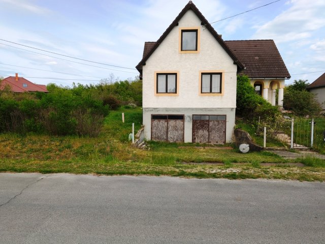 Eladó családi ház, Gyulakeszin 63 M Ft, 3 szobás