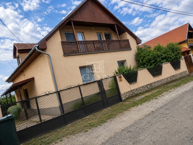 Eladó családi ház, Szikszón 45 M Ft, 6 szobás