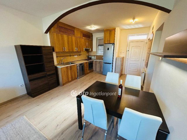 Eladó téglalakás, Debrecenben 89.5 M Ft, 2+1 szobás