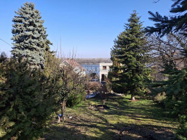 Eladó családi ház, Kulcson 27.8 M Ft, 1+1 szobás
