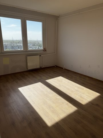 Eladó panellakás, Szegeden, Csongrádi sugárúton 44.2 M Ft