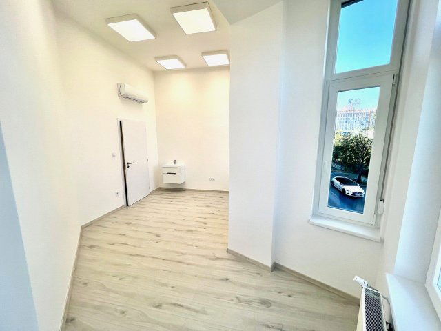 Eladó téglalakás, Budapesten, II. kerületben 215 M Ft, 4 szobás