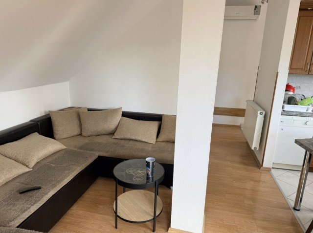 Kiadó téglalakás, albérlet, XI. kerületben, Naprózsa utcában