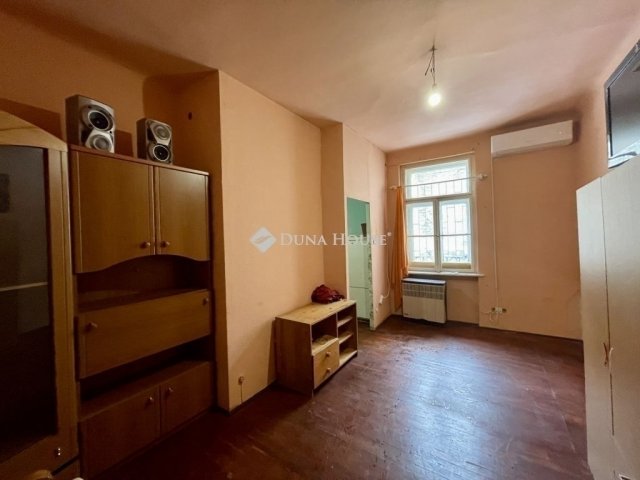 Eladó téglalakás, Budapesten, VIII. kerületben 45.5 M Ft