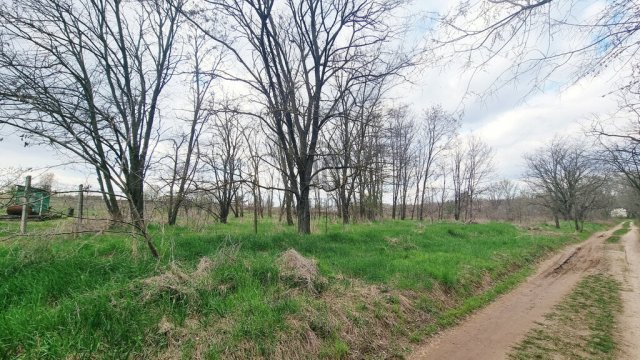 Eladó telek, Csömörön 7.9 M Ft / költözzbe.hu