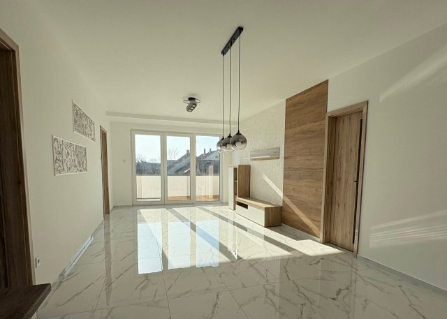 Eladó téglalakás, Hajdúszoboszlón 73.5 M Ft