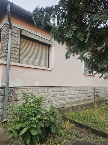 Eladó családi ház, Ózdon 40 M Ft, 4 szobás