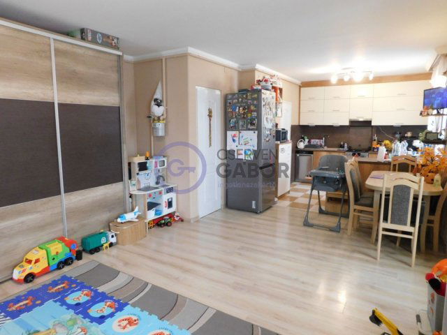 Eladó ikerház, Debrecenben 51.6 M Ft, 1 szobás