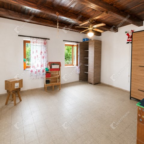 Eladó családi ház, Zalaszentbalázson 9.9 M Ft, 1 szobás