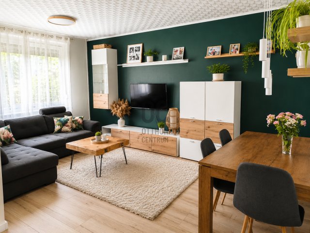 Eladó panellakás, Budapesten, XVII. kerületben, Újlak utcában