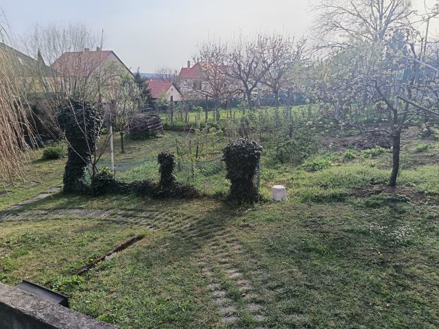 Eladó családi ház, Pécsett, Tiborc utcában 165 M Ft, 8 szobás